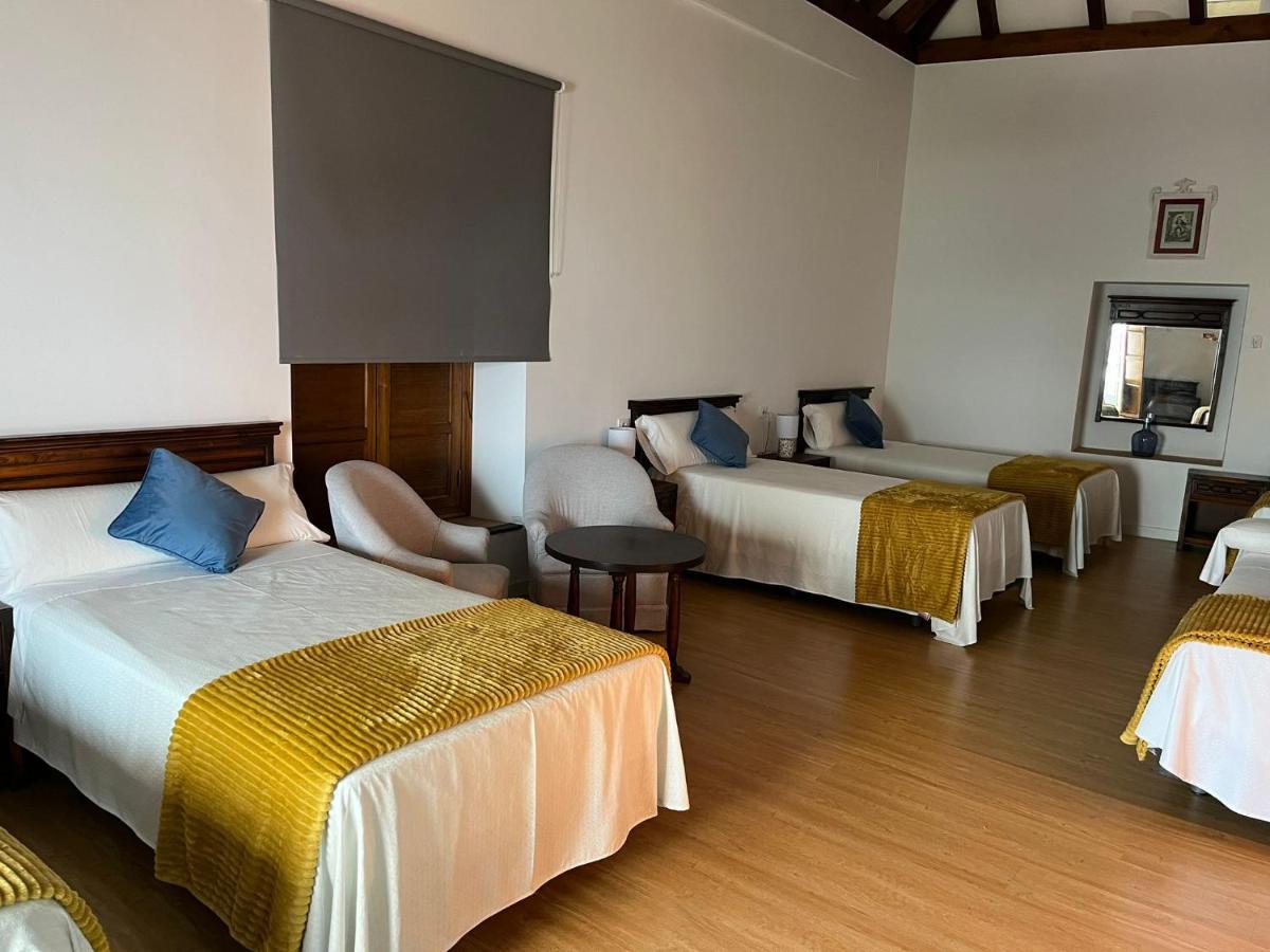 Clarisas Suites Кармона Экстерьер фото