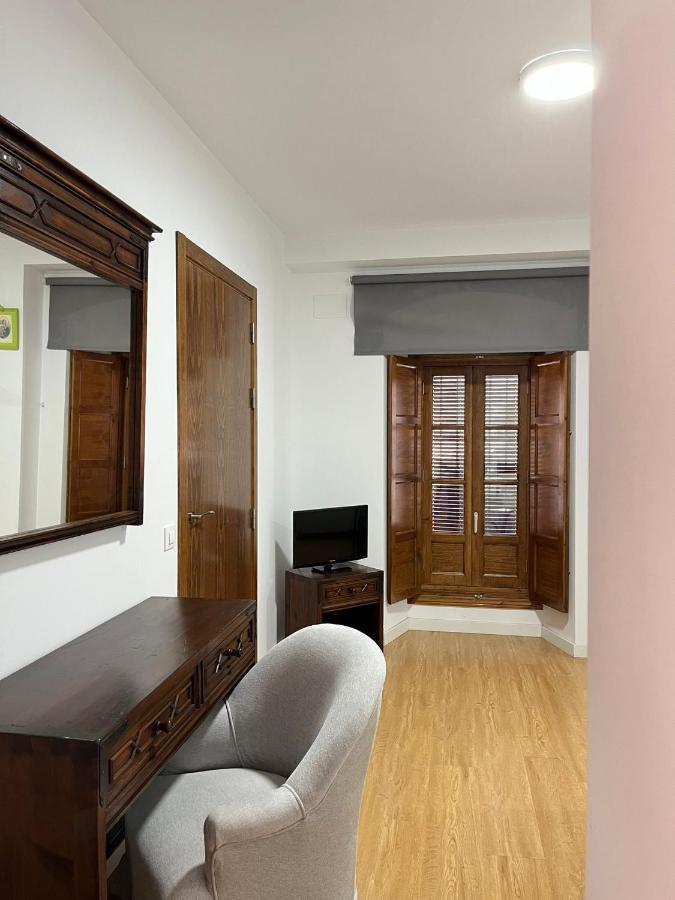 Clarisas Suites Кармона Экстерьер фото