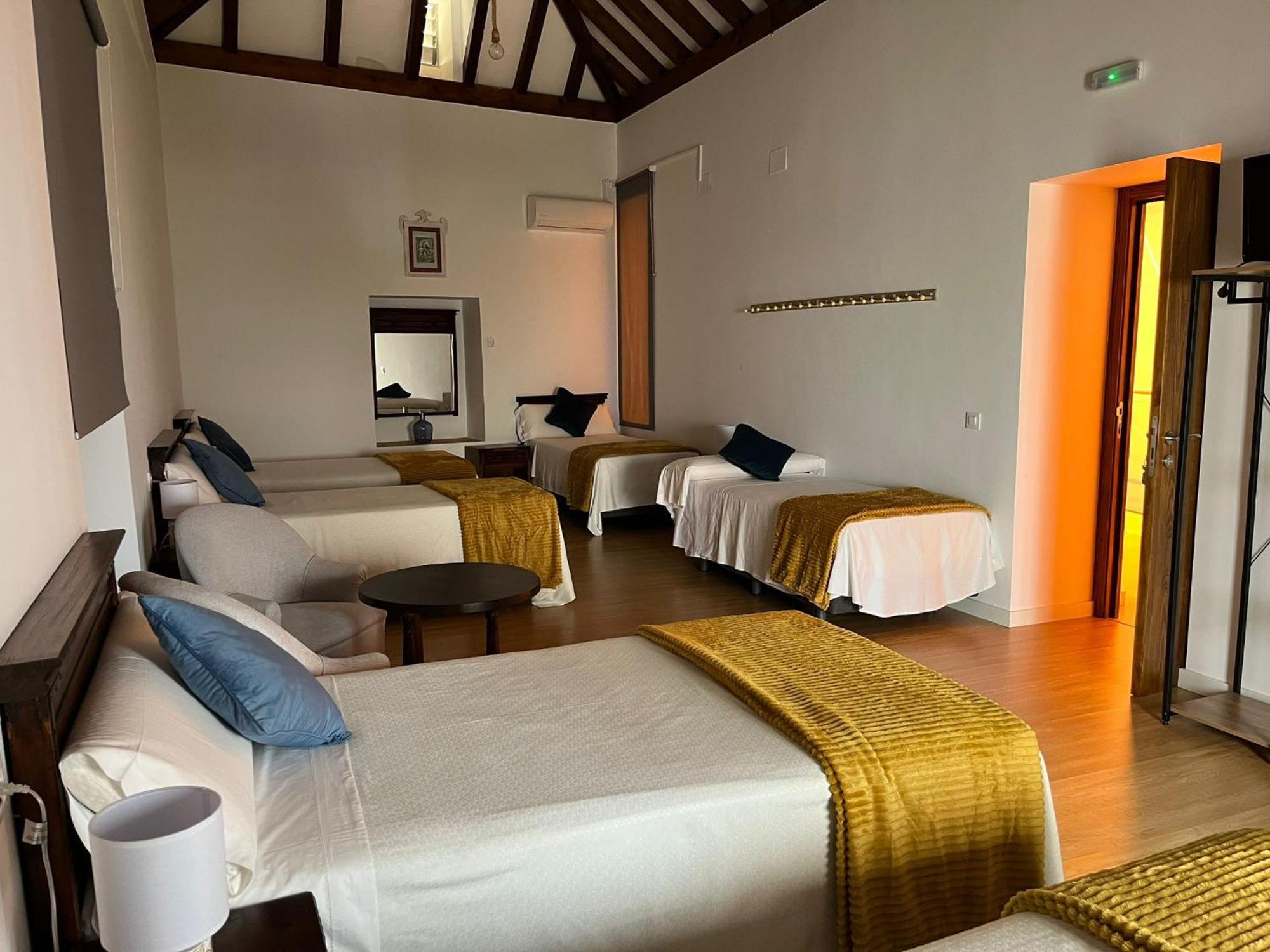 Clarisas Suites Кармона Экстерьер фото