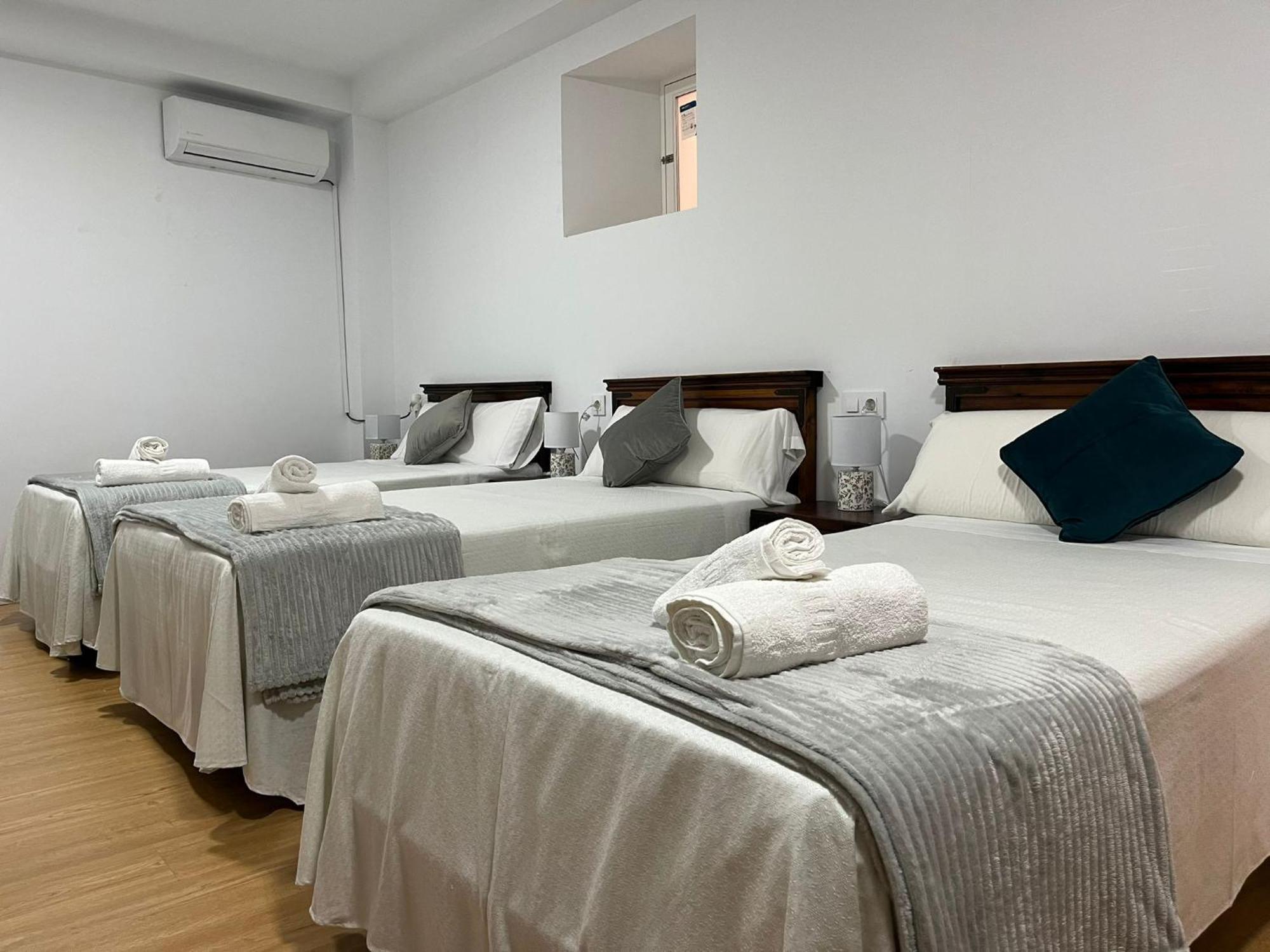 Clarisas Suites Кармона Экстерьер фото
